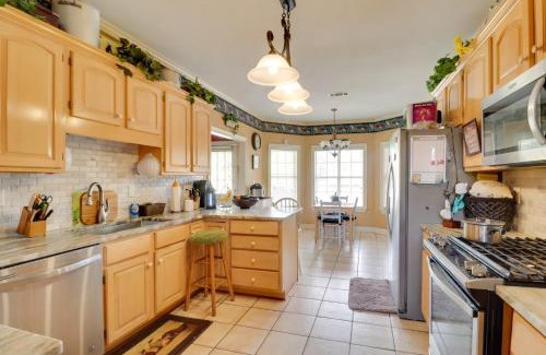 Ridgeland House | Spacious Suburban Home with Pool Access in Ridgeland