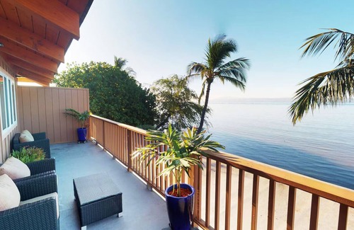 Kaunakakai House | Spacious Suite at Hotel Molokai! Ocean Front Suite with Balcony, Outdoor Pool!
