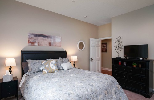 Sherwood - Tualatin South Other | Spacious Suite on Oregon Equestrian Estate