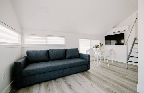 Soap Lake House | Spacious & sunny lake villa with large patio - near beach access & hiking trails