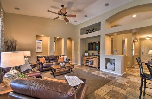 Royal Ranch House | Spacious Surprise Home 6 Mi to Wildlife World Zoo