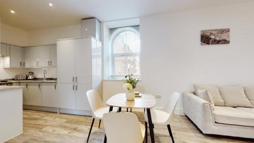 Abertillery Apartment | Spacious three bedroom apartment with Valley views