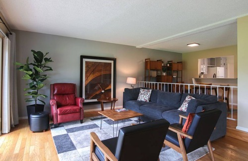 Vandenberg Village Condo | Spacious three bedroom Vandenberg Village condo in Santa Barbara's wine country