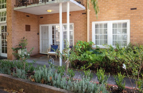 Malvern Apartment | Spacious Two-Bedroom Apartment Near the Heart of Adelaide