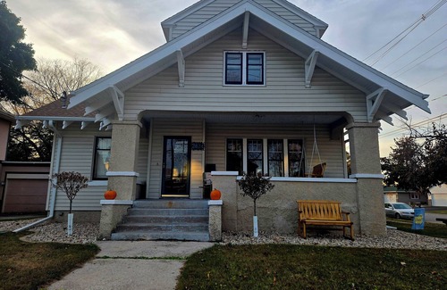 Two Rivers Apartment | Spacious upstairs apartment with WiFi centrally located in Two Rivers