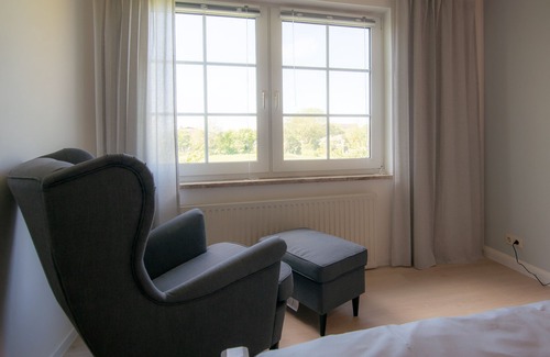 Stinteck Condo | Spacious vacation apartment with terrace and garden