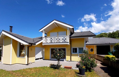 Lugrin House | Spacious vacation home villa with fantastic lake views