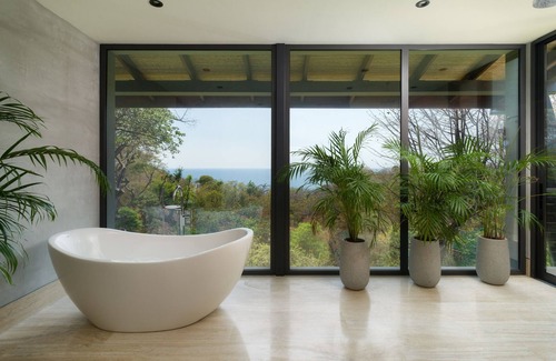 Papagayo Peninsula Villa | Spacious villa overlooking the tropical forest and ocean