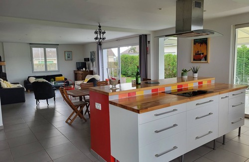 Urville-Nacqueville Villa | Spacious villa 100 meters from the beach and nautical base, quiet, 12 people