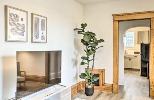 West Central House | Spacious Villa-Triplex in Kendall Yards