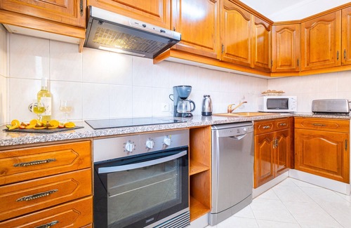 Vale de Parra Villa | Spacious villa w/BBQ & heatable pool
