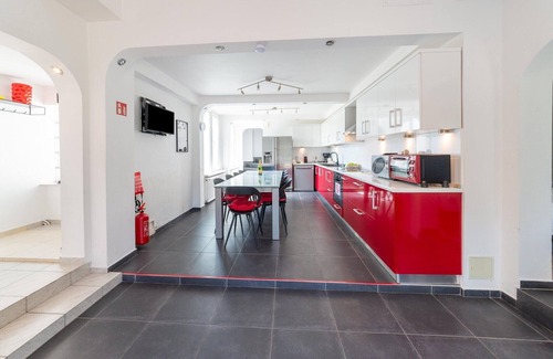 Elsenborn House | Spacious Villa with Tennis