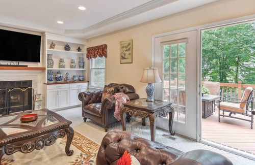 Northwest House | Spacious Virginia Beach Retreat w/ Outdoor Dining!