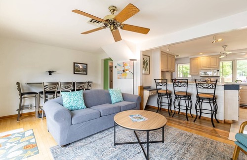 Arnold House | Spacious Waterfront home with stunning views, pool, pier & parking mins to Annapolis