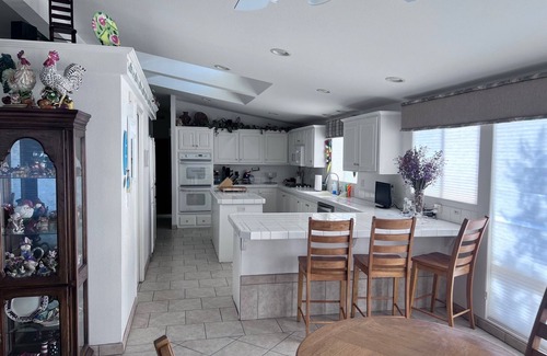 Blythe House | Spacious Waterfront Property on The Colorado River with your own Dock and Beach!