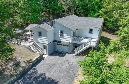 Westtown House | Spacious Westtown Home, Firepit, Up to 10 Guestnn