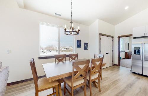 Bozeman House | Spanish Peaks 1