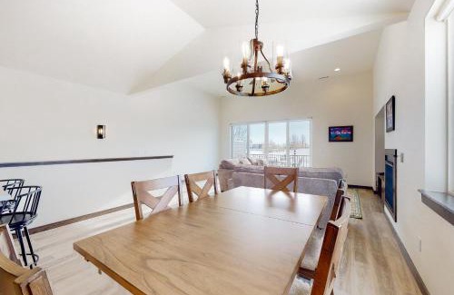 Bozeman House | Spanish Peaks 1