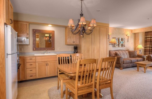 Big Sky Condo | Spanish Peaks Vista-Slopeside Big Sky Condo