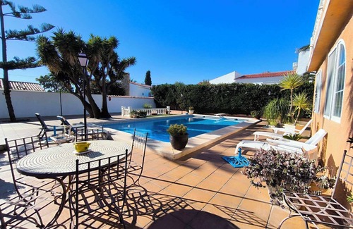 La Colina Villa | Spanish-style detached villa : Near beach and shops