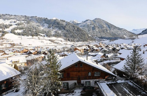 Zweisimmen Apartment | Sparenmoos (OG + DG Nord-Ost) by Interhome