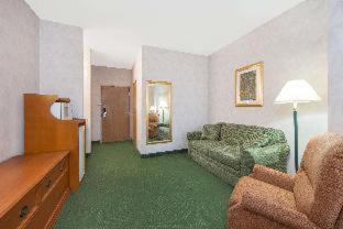 Dumas Hotel | Spark by Hilton Dumas