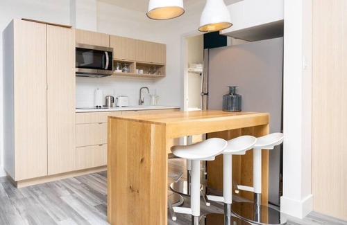 Northeast Edmonton Apartment | Sparkling Clean, Beautiful, Comfy and Cool in Highlands