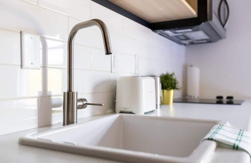 Northeast Edmonton Apartment | Sparkling Clean, Beautiful, Comfy and Cool in Highlands