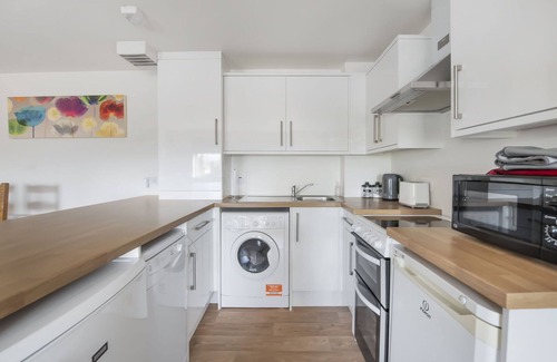 Tillicoultry House | Sparkling Clean Fabulous views of Stirling Castle