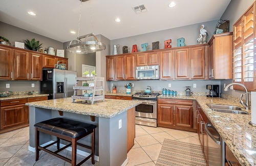 Rio Vista House | Sparkling clean family retreat with pool, game room, Wi-Fi golf & Lake Pleasant