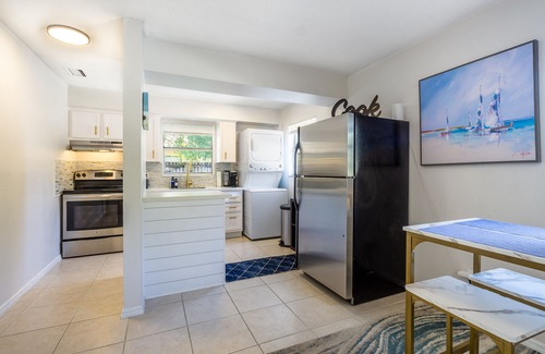 United Central Condo | Sparkling Family sized condo near Downtown Saint Petersburg/beaches