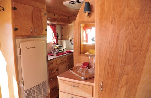 Larkspur House | Spartan Manor 1947 Off Grid and under the stars