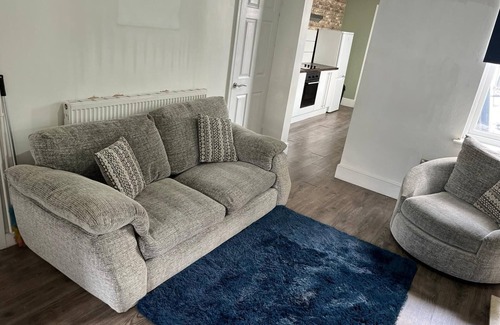 Cleethorpes Apartment | SPECIAL! 5 Bedroom Whole House in Brereton