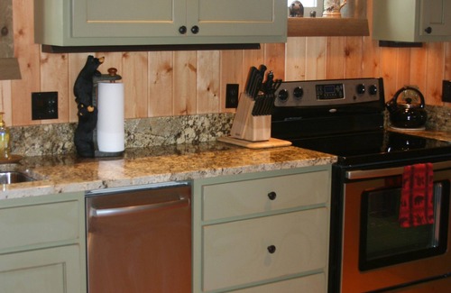 Emigrant Cabin | Special Cabin -Close to Yellowstone w/Remote Setting