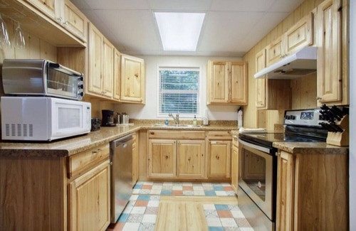 Stevensville House | Special Discount for Nuclear Power Plant contractors!
