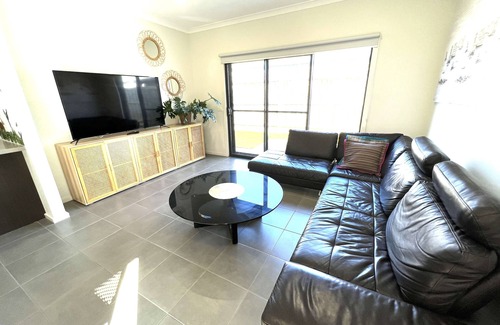 Point Cook House | Specious House in Point Cook