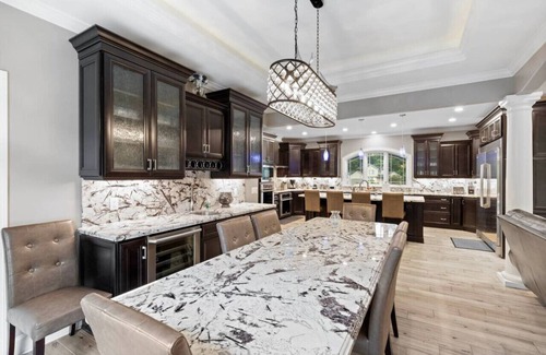 Spencerport House | Spectacular 4 Acre Estate!