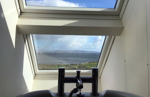 Galway House | SPECTACULAR -ATLANTIC FRONT HOME4 BED 3 BATH -LARGE PATIO with STUNNING VIEWS