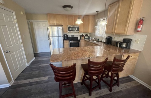 Lake Harmony Estates House | Spectacular Chalet, Hot Tub ,Pool Table, Foosball Table, Fire Pit, Near Slopes