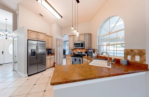 Bridgewater Crossing House | Spectacular home with pool, grill, & full kitchen - dog-friendly