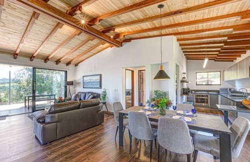 Choconta House | Spectacular house in El Sisga with jacuzzi and stunning view to the reservoir