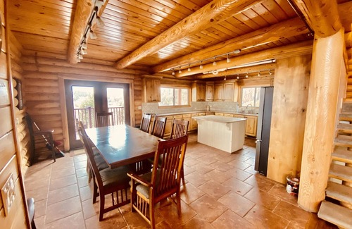 Duchesne Hotel | Spectacular Lake and Fishing Resort