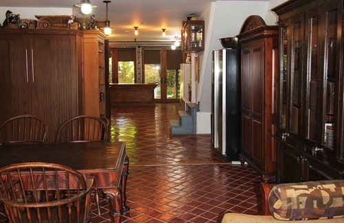 Central Park North Apartment | Spectacular Loft-Like Space W/Garden on NYC Upper Westside, 1 stop from 59th St