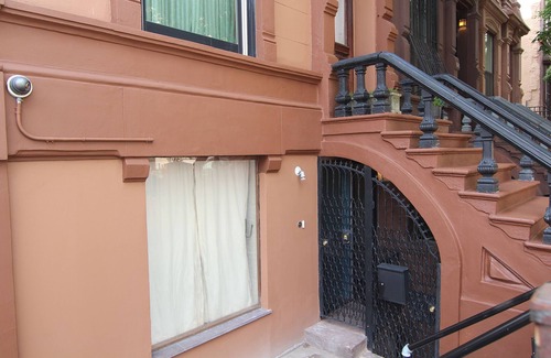 Central Park North Apartment | Spectacular Loft-Like Space W/Garden on NYC Upper Westside, 1 stop from 59th St