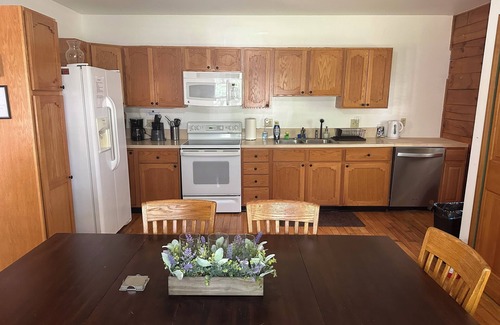 Marlboro Apartment | Spectacular Log Home Estate North Wing Apt