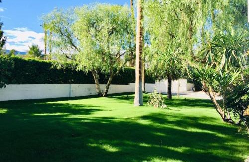 Palm Desert House | Spectacular luxury 3000 square ft house on 1/3 of acre