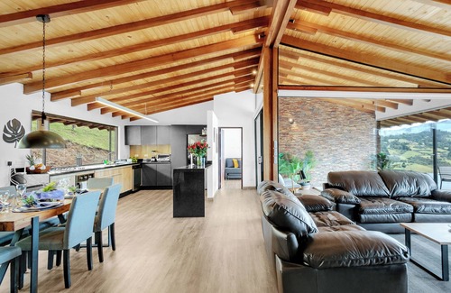 Choconta Cabin | Spectacular modern house in the Sisga of Naqua