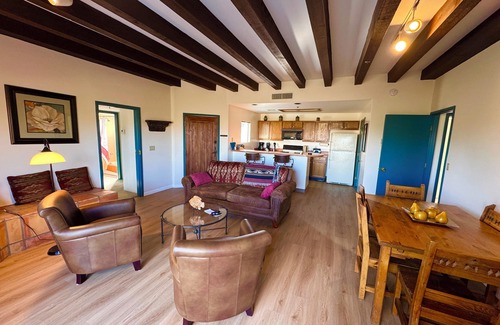 Starr Pass House | Spectacular Mountain Views- Newly Renovated!