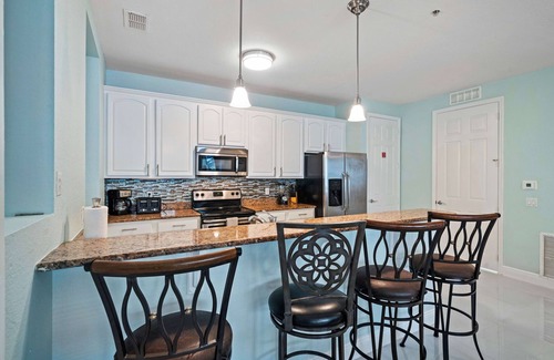 Florida Central Atlantic Coast Condo | Spectacular new Spotless Condo Minutes to Disney, Universal, SeaWorld 1823 sqft