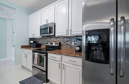 Florida Central Atlantic Coast Condo | Spectacular new Spotless Condo Minutes to Disney, Universal, SeaWorld 1823 sqft